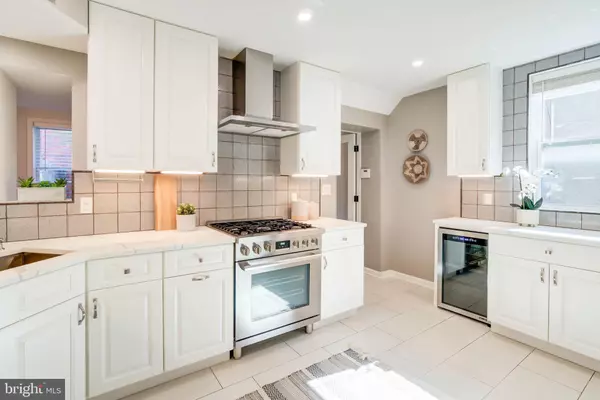 Washington, DC 20002,819 11TH ST NE