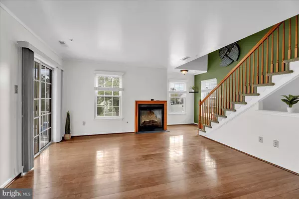 Palmyra, NJ 08065,5606 RIVERFRONT DR