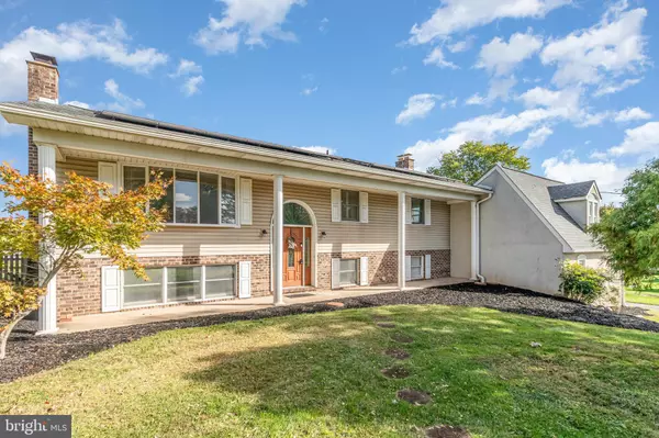 3075 STAUNTON AVE, Dover, PA 17315