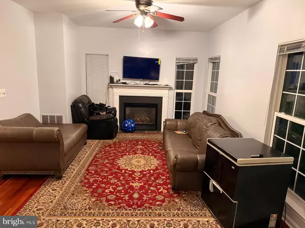 Dumfries, VA 22026,2989 BIRCH CREEK CT