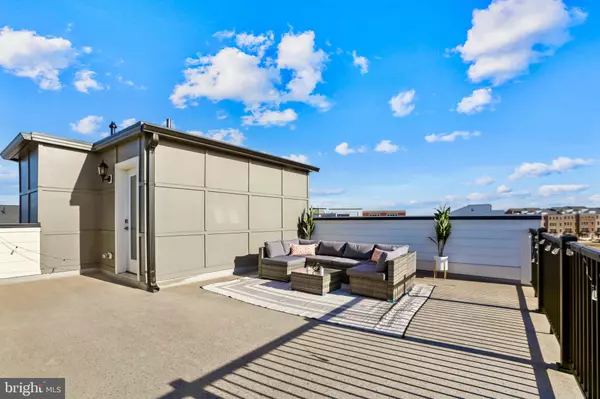 Ashburn, VA 20147,42662 DARALA DR