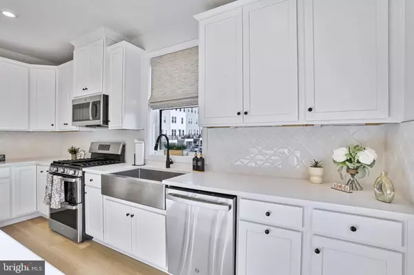 Ashburn, VA 20147,42662 DARALA DR