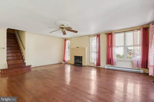 Edgewater, MD 21037,3718 4TH AVE