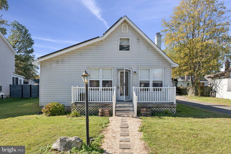 3718 4TH AVE, Edgewater, MD 21037