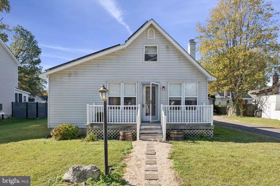 3718 4TH AVE, Edgewater, MD 21037