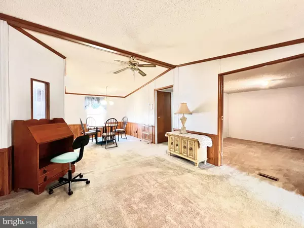 Lothian, MD 20711,318 ELLA DRIVE