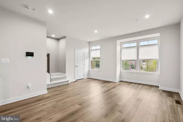 Hyattsville, MD 20782,2815 BATTERSEA LAKE LOOP