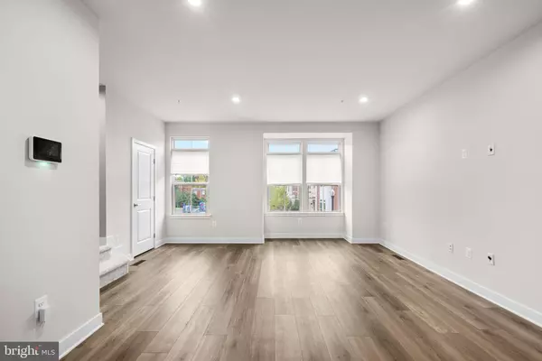 Hyattsville, MD 20782,2815 BATTERSEA LAKE LOOP