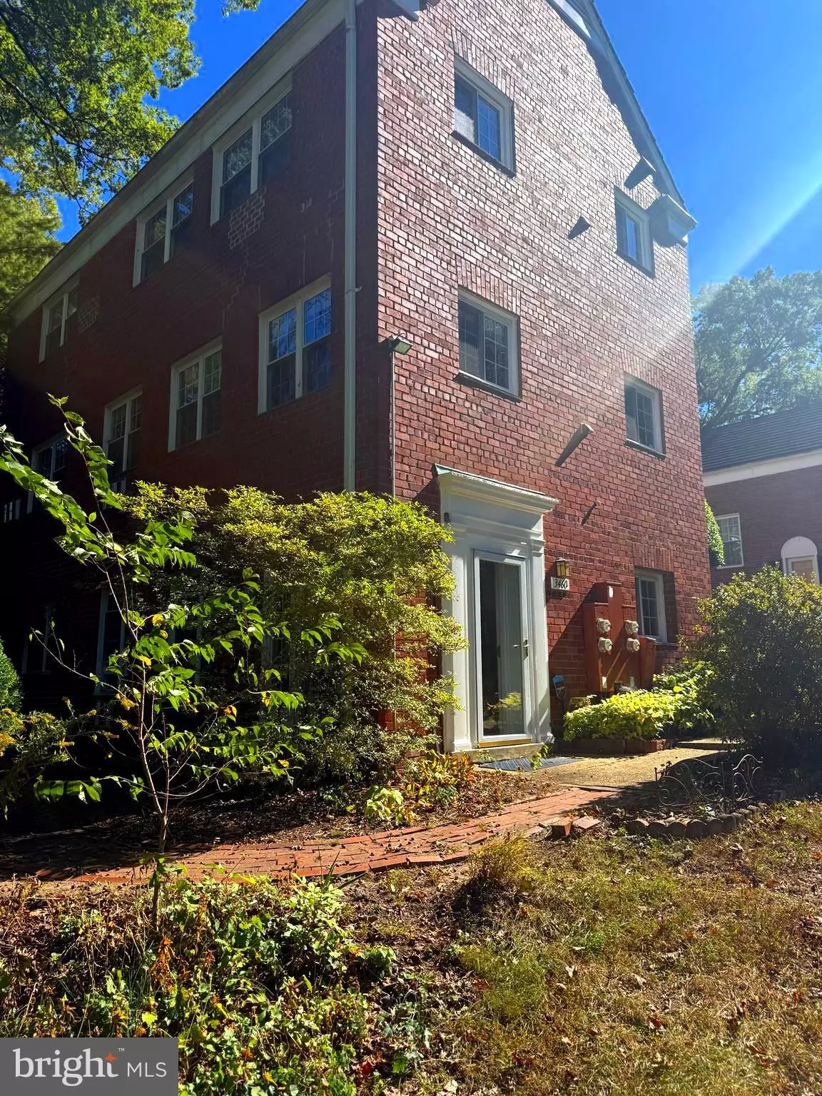 Alexandria, VA 22302,3460 MARTHA CUSTIS DR