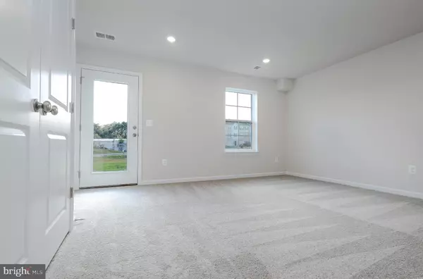 Inwood, WV 25428,184 GRAY SILVER RD