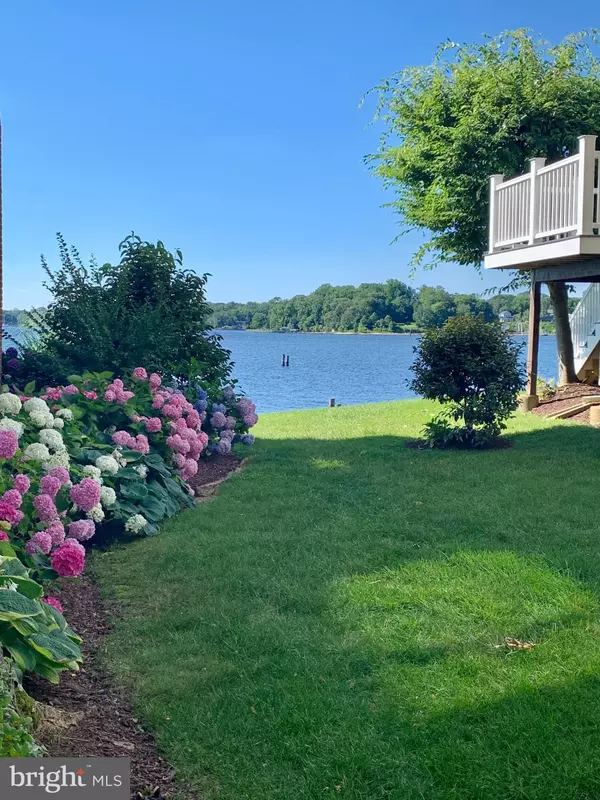 Arnold, MD 21012,522 MOORINGS CIR