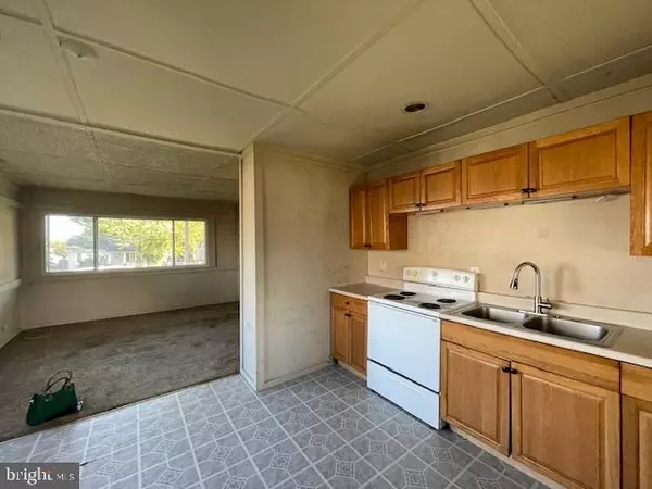 Middle River, MD 21220,44 LEFT WING DR