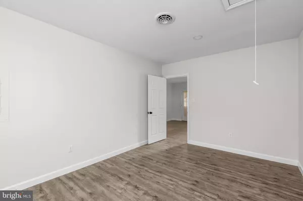 Tappahannock, VA 22560,721 CHARLOTTE ST #B