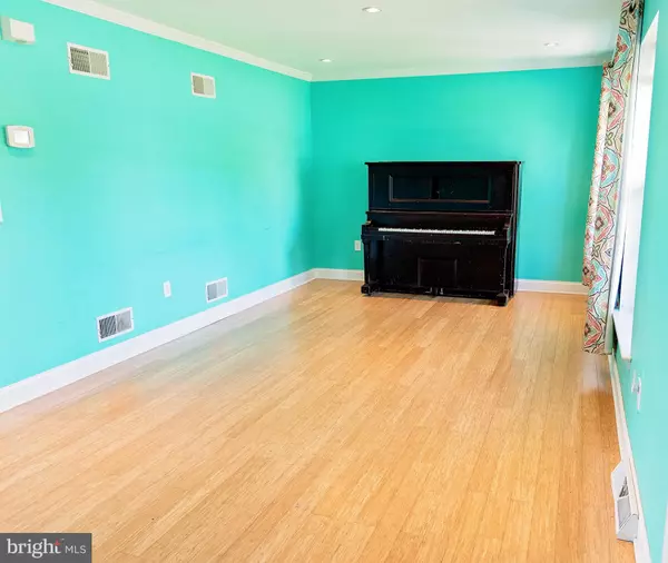 Mount Wolf, PA 17347,55 BURBERRY LN