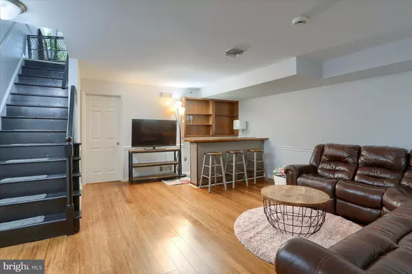 Harrisburg, PA 17112,31 FAIRFAX VLG S