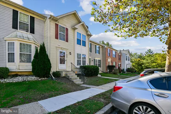 Glen Burnie, MD 21061,221 FOXMANOR LN