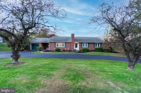 6150 CHAMBERS HILL RD, Harrisburg, PA 17111