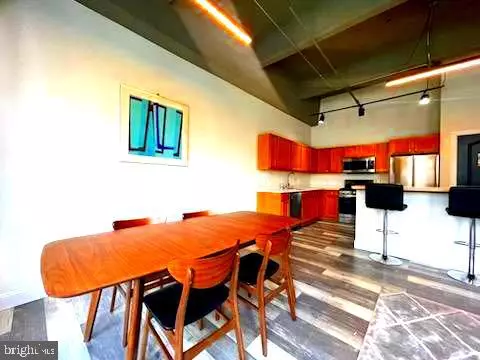 Philadelphia, PA 19123,511-19 N BROAD ST #204