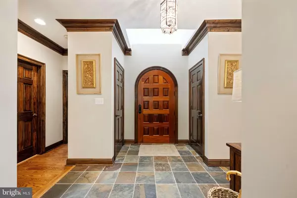 Spotsylvania, VA 22551,11208 KNOLLS END