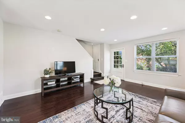 Washington, DC 20019,4005 CLAY PL NE