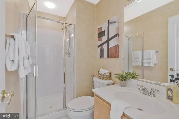 Vienna, VA 22180,2802 SAINT CROIX DR