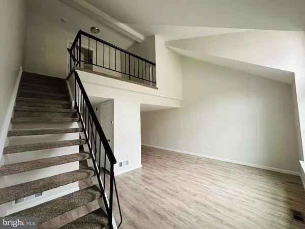 Clementon, NJ 08021,58 CHELSEA CIR