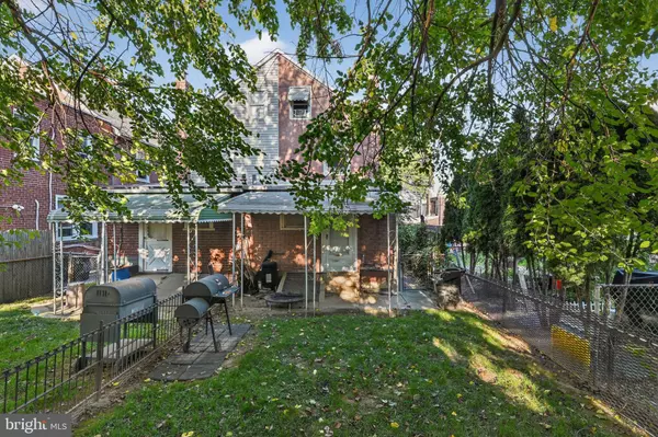 82 MARPLE AVE, Clifton Heights, PA 19018