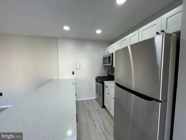 Woodbridge, VA 22192,12751 DARA DR #102