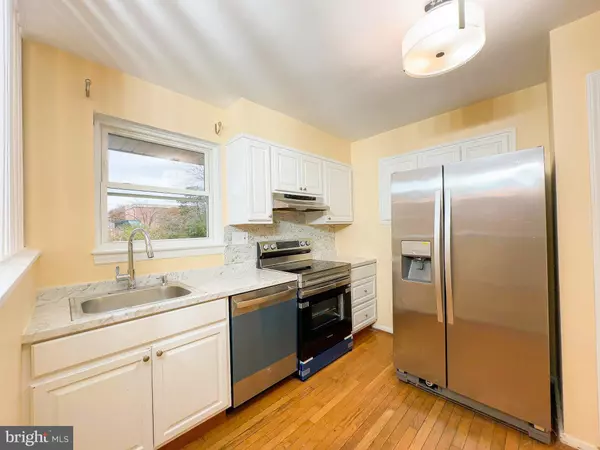 New Carrollton, MD 20784,6114 84TH