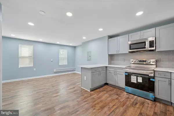 6033 VINE ST, Philadelphia, PA 19139