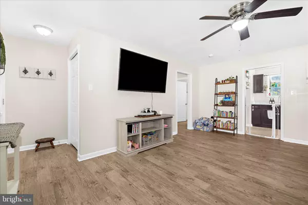 Glen Burnie, MD 21060,1017 THOMAS RD