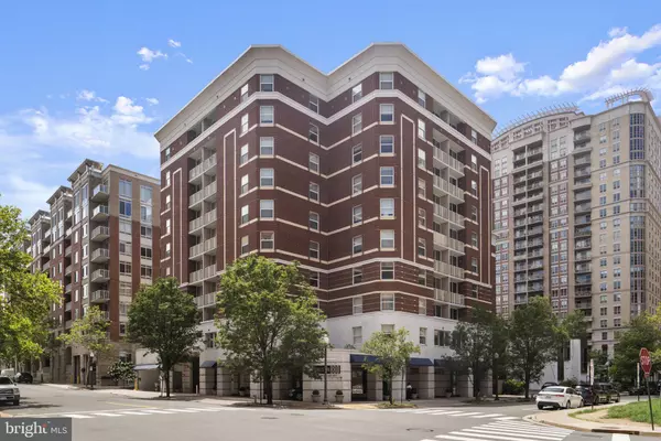 880 POLLARD ST #804, Arlington, VA 22203