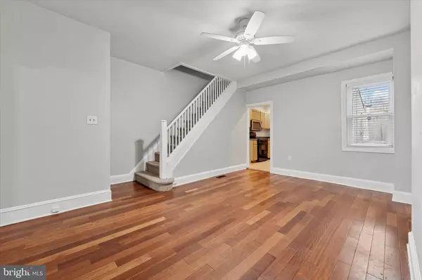 Philadelphia, PA 19127,158 GREEN LN