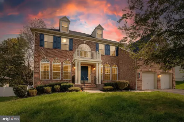 Clinton, MD 20735,9013 HELMSLEY DR