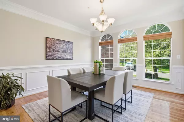 Clinton, MD 20735,9013 HELMSLEY DR