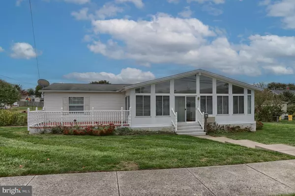 223 S LOCUST ST, Palmyra, PA 17078