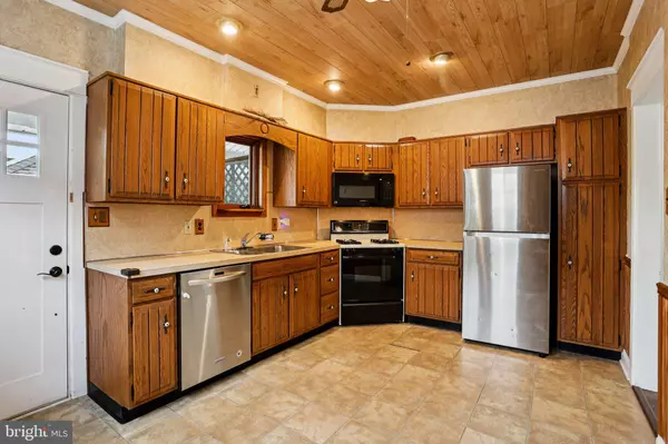 Bethlehem, PA 18018,1028 ELM ST