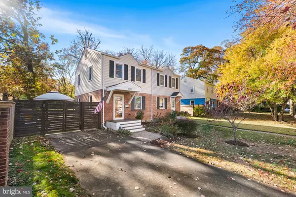 Alexandria, VA 22303,2101 FARRINGTON AVE