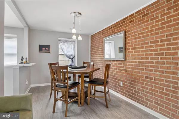 Gaithersburg, MD 20878,790 QUINCE ORCHARD BLVD #202