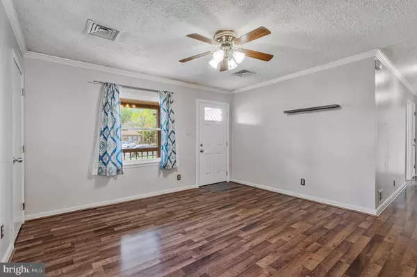 Sterling, VA 20164,202 N FIR CT