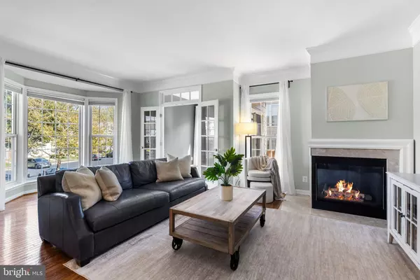 Alexandria, VA 22312,6311 BURGUNDY LEAF LN