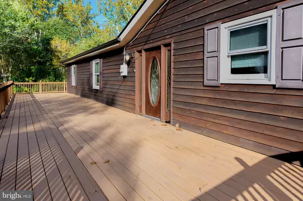 Shepherdstown, WV 25443,174 BYER LN