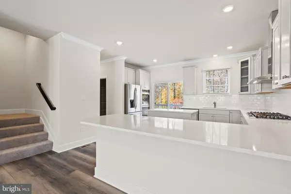 Pikesville, MD 21208,518 DOWNSWING RD