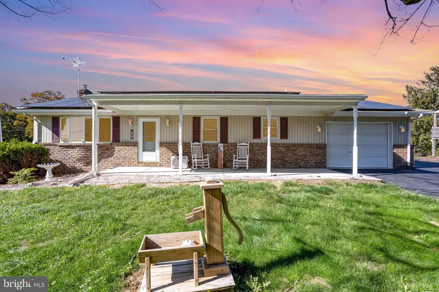 1081 BEAVER CREEK RD, Hanover, PA 17331