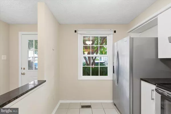 Arlington, VA 22206,2832 S MEADE ST