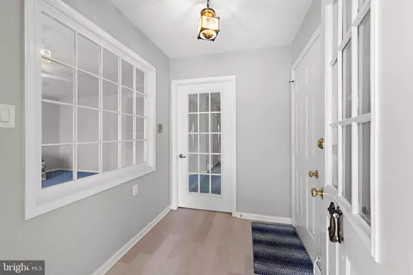 Manahawkin, NJ 08050,102 ASH RD