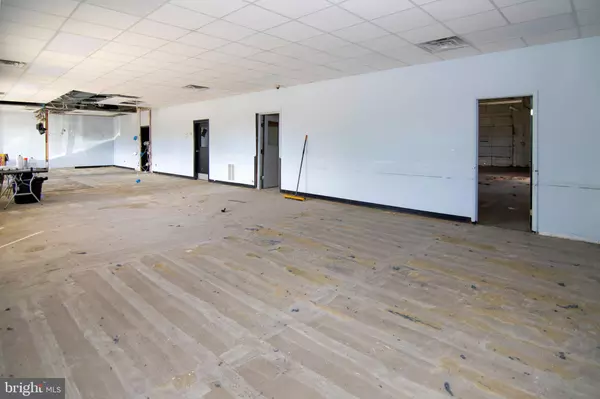 Williamstown, NJ 08094,1250 N BLACK HORSE PIKE