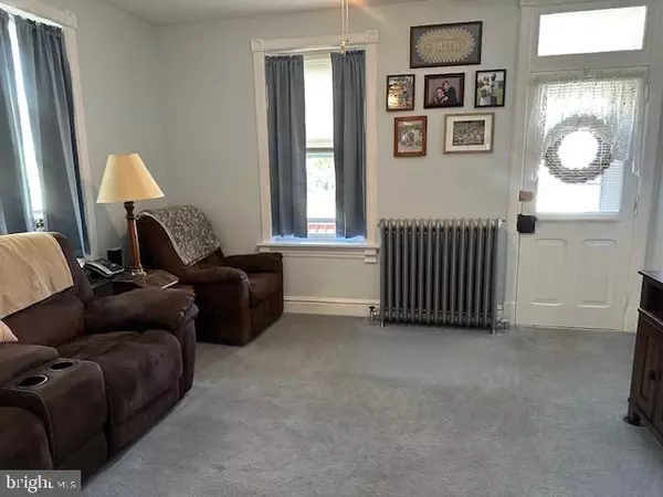 Quakertown, PA 18951,141 S 2ND ST