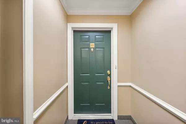 Manassas Park, VA 20111,9710 HANDERSON PL #1