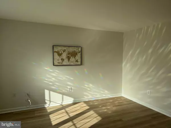 Centreville, VA 20121,6808 COTTINGHAM LN